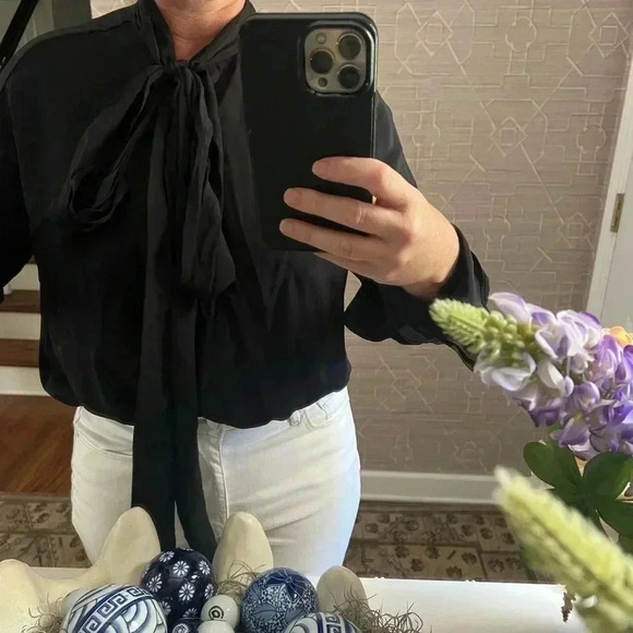 Chloe tie neck silk button down blouse size 40/large - Picture 2 of 11